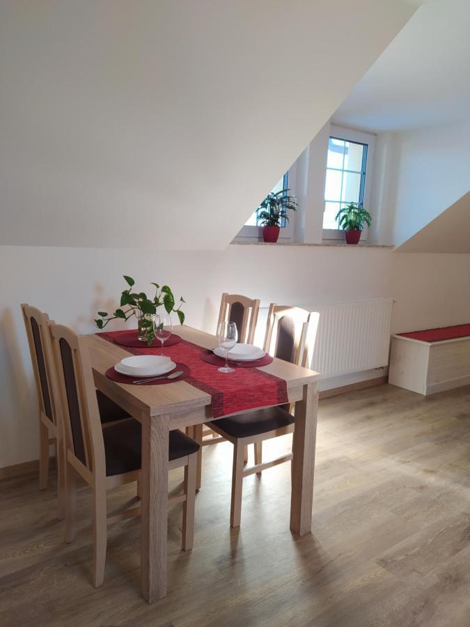 Podkrovni Apartman Pololan U Rybnika Nová Ves Exterior foto